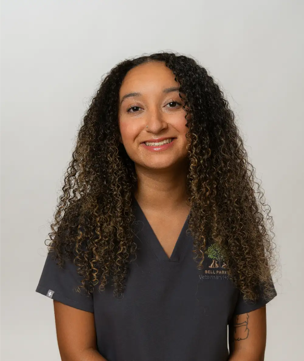 Savannah, veterinary technician at Bell Parkway Veterinary Hospital