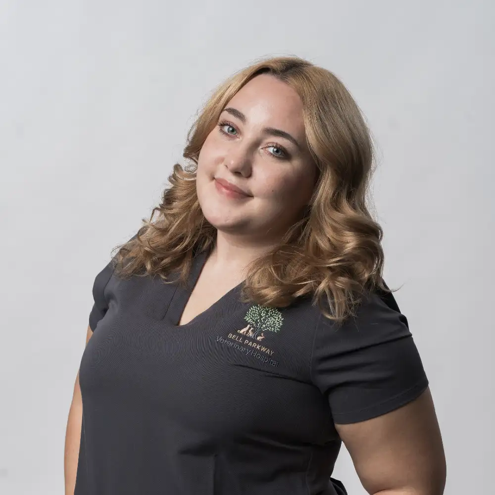 Savannah, Veterinary Assistant and Receptionist at Bell Parkway Veterinary Hospital